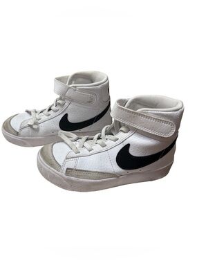 Nike Blazer Mid '77 toddler shoes 
11.5C